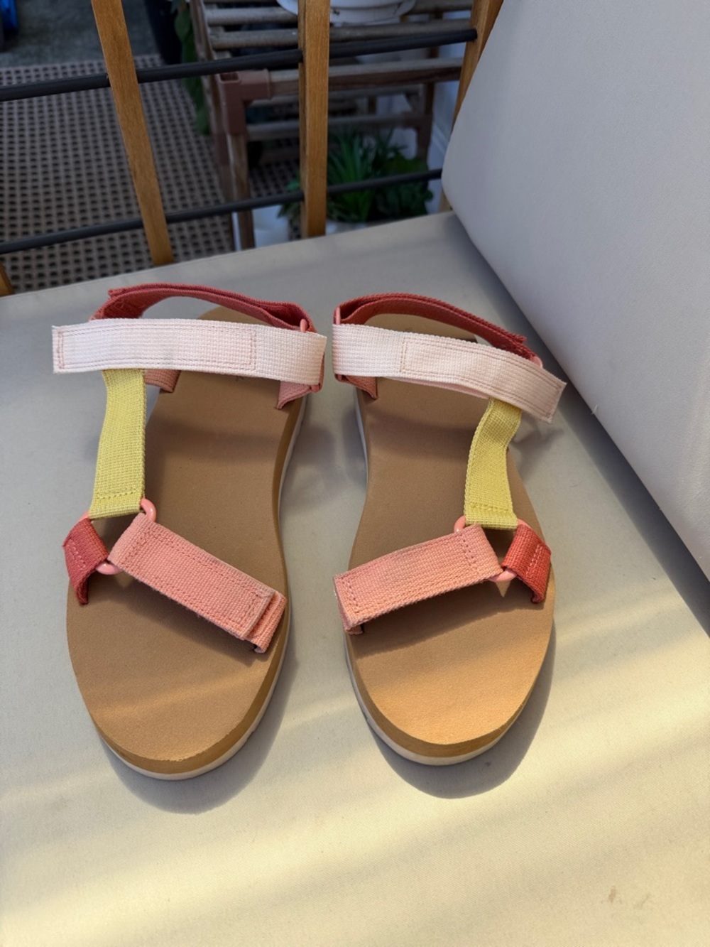 Old Navy Women's Colorblock Strap Sandals - Pink, Coral & Yellow